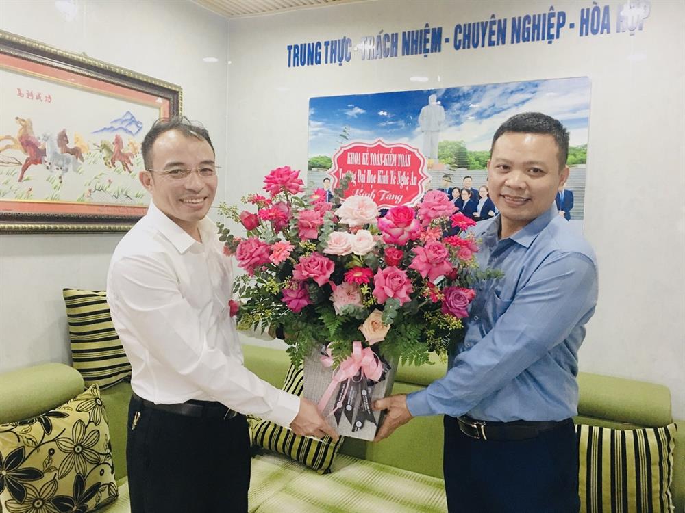 Khoa Kế toán - Kiểm toán chúc mừng ngày doanh nhân Việt Nam