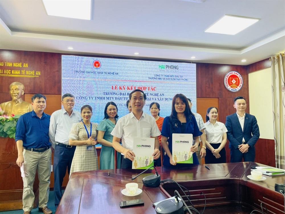 Lễ ký kết Thỏa thuận hợp tác giữaTrường Đại học Kinh tế Nghệ An và Công ty TNHH MTV Đầu tư Thương mại và Xây dựng Hải Phong