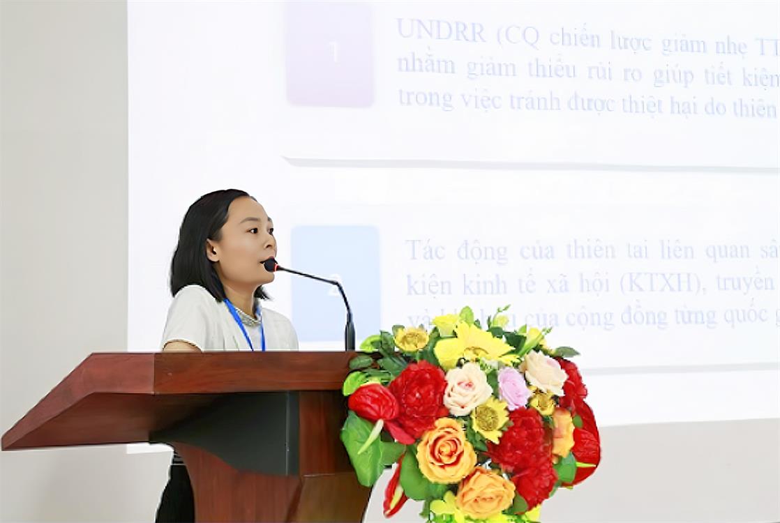 Đại diện NAUE tham dự Hội thảo khoa học quốc gia  “Thực trạng và giải pháp nhằm tăng cường năng lực ứng phó rủi ro, khủng hoảng trong nền kinh tế Thành phố Đà Nẵng”