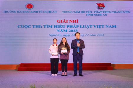 Trường Đại học Kinh tế Nghệ An tổ chức buổi lễ trao giải cuộc thi Tìm hiểu pháp luật Việt Nam năm 2023