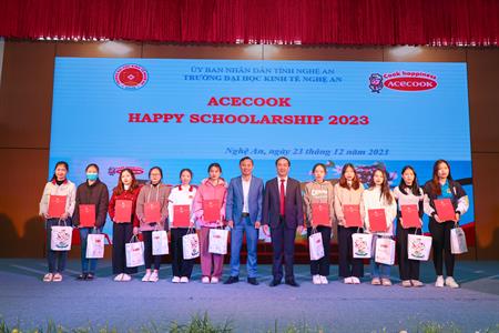 Trường Đại học Kinh tế Nghệ An tổ chức trao tặng học bổng  Acecook Happy Scholarship năm 2023