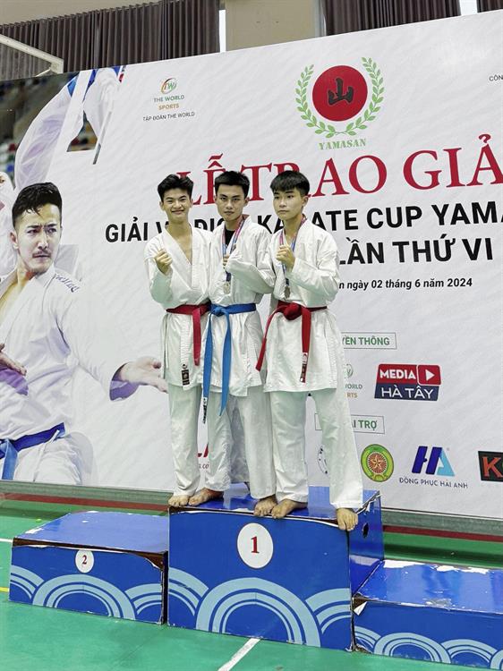 Vận động viên đoàn Karate Trường ĐH Kinh tế Nghệ An giành huy chương đồng tại Giải vô địch Karate Cup Yama Sport mở rộng lần thứ VI năm 2024
