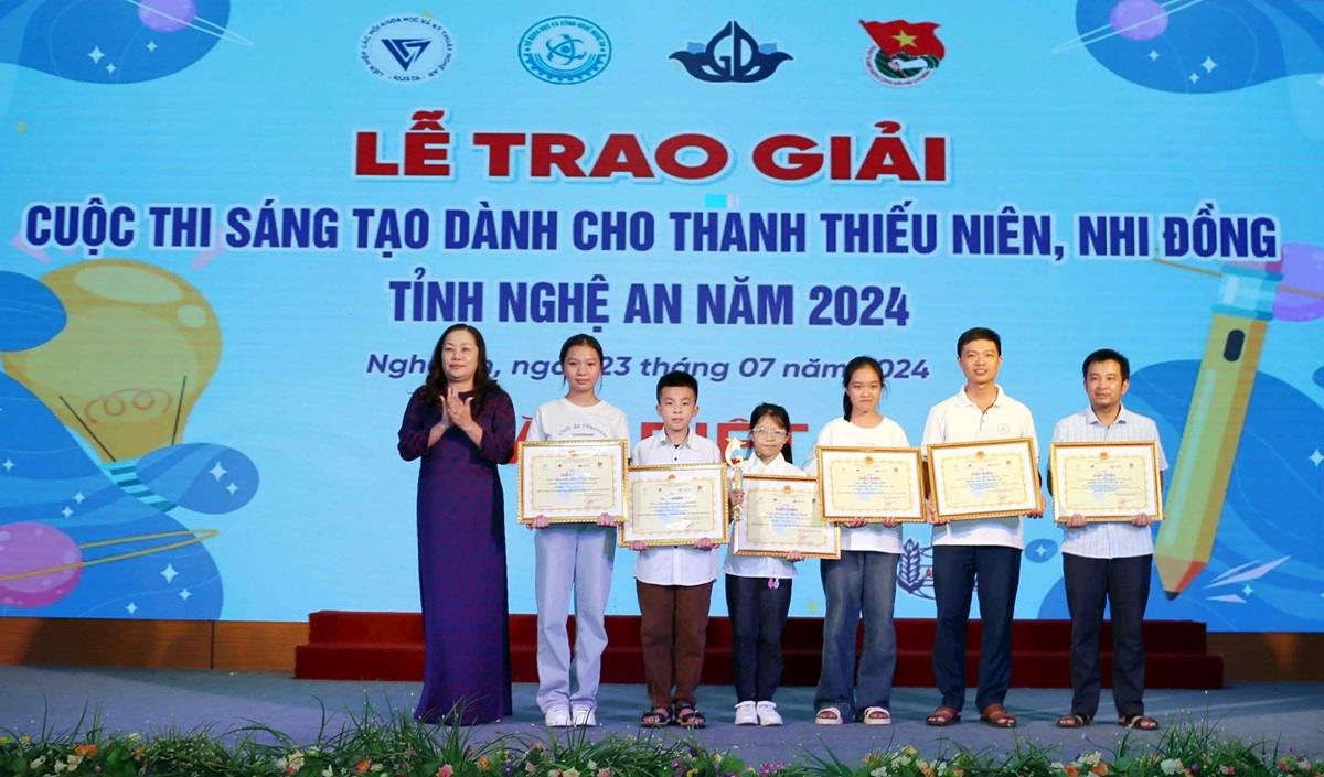 Chung kết và Trao giải Cuộc thi sáng tạo dành cho thanh, thiếu niên, nhi đồng tỉnh Nghệ An năm 2024
