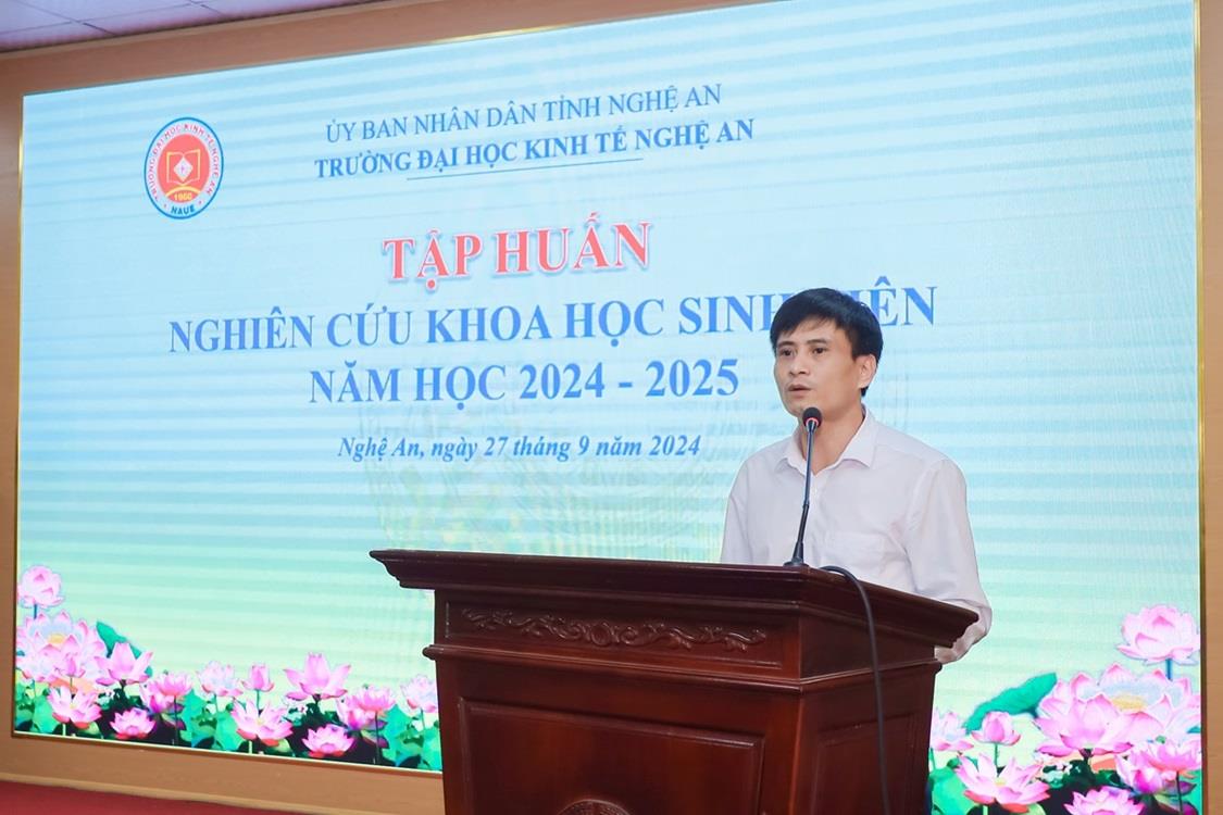 NAUE tổ chức Hội nghị tập huấn nghiên cứu khoa học cho sinh viên năm học 2024-2025